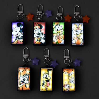 Halloween 26 - Secret Keychain - Light Up