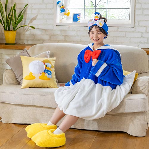 DELIGHTFUL DONALD DUCK - Wearable blanket 毛氈衫
