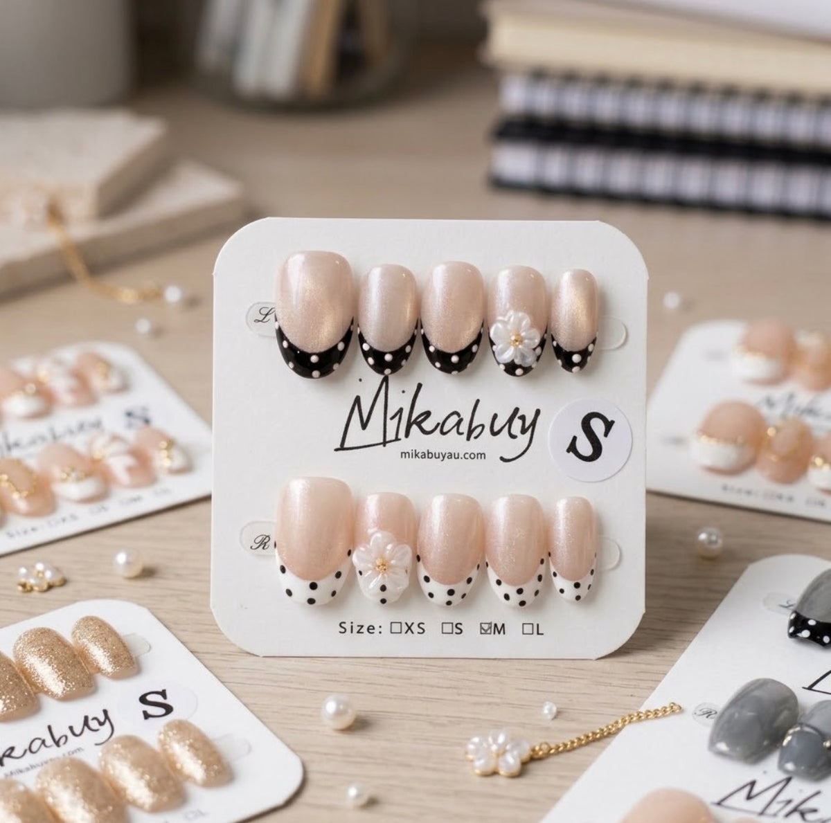 Short Oval - Black & White French Dot (S)